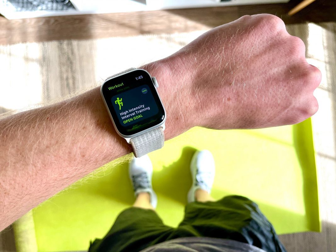 Apple Watch Blood Pressure Machine Review and Its Usage